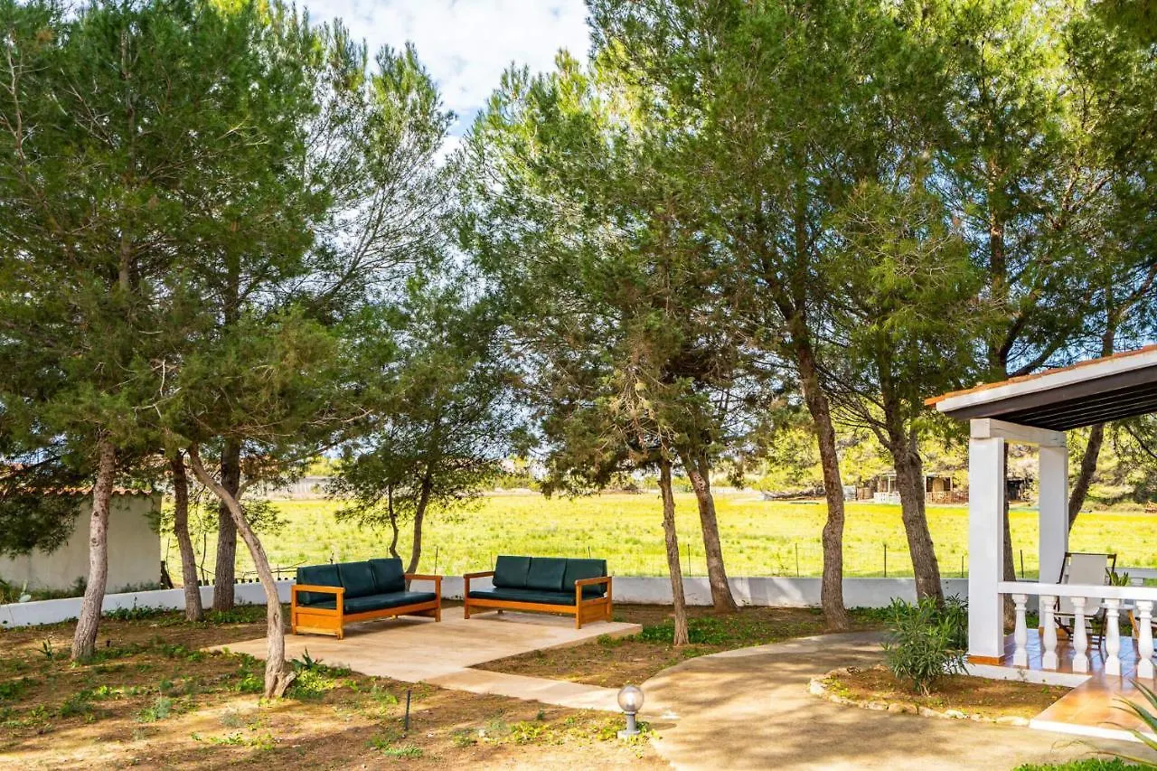 Viviendas Turisticas Lesley Vtv Es Pi - Formentera Break Playa Migjorn 0*,